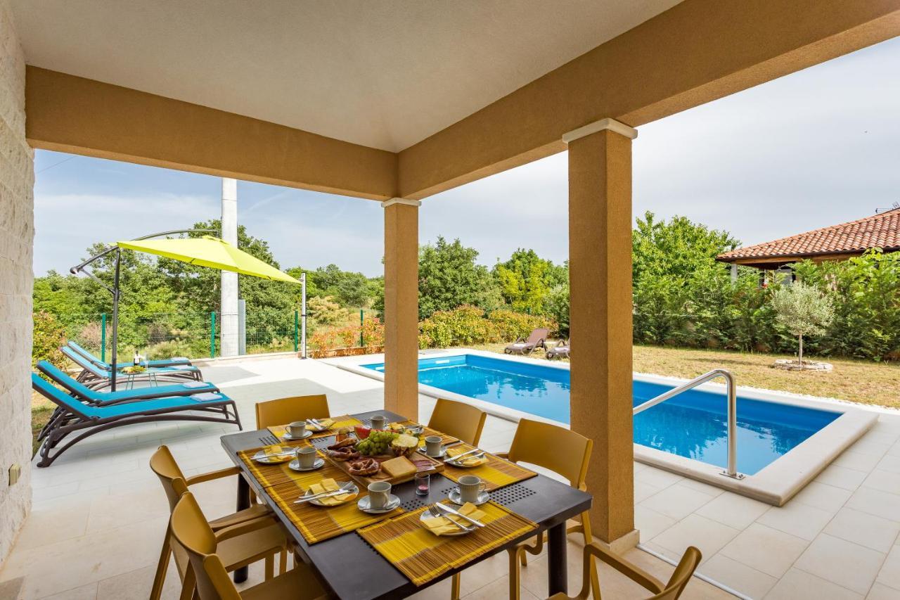 Villa Carneol Kaldanija Екстериор снимка